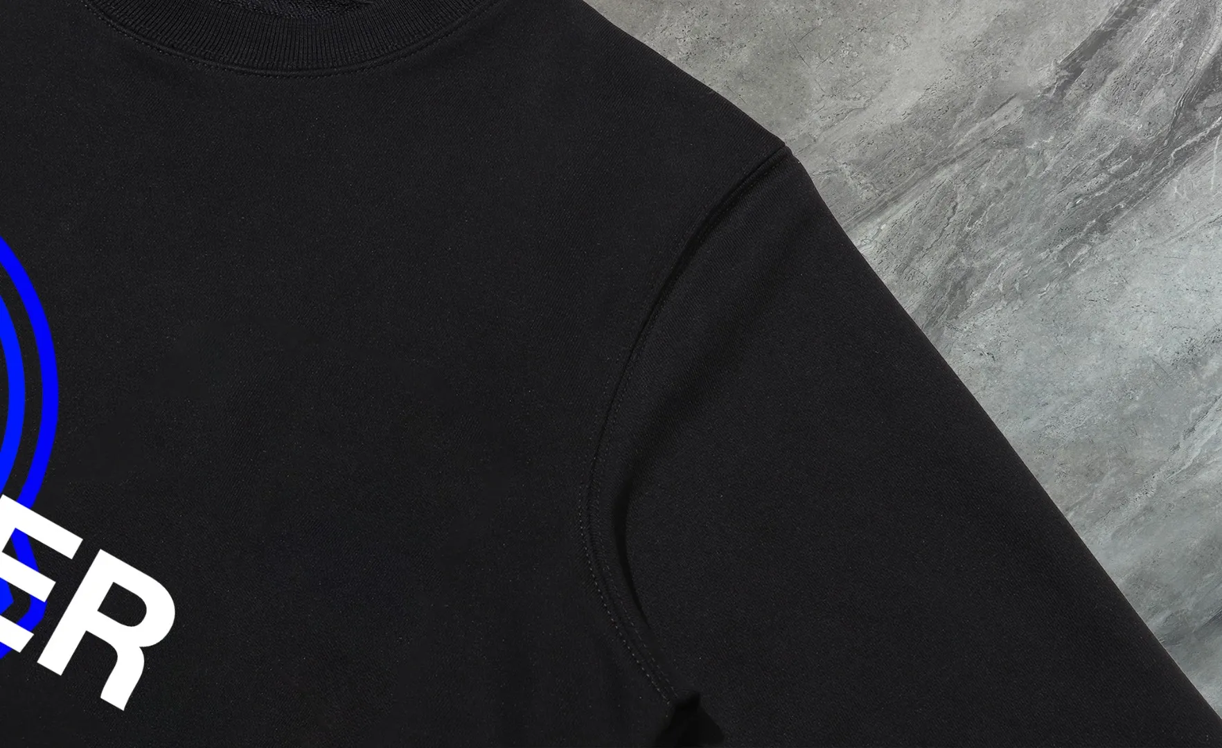 〖 𝐌𝐎𝐍𝐂𝐋𝐄𝐑~ 〗 440g ， 😎 ， ， Factory 2026 T ， ， Premium LOGO， Same Style ：Black White Size：S M L XL 2XL